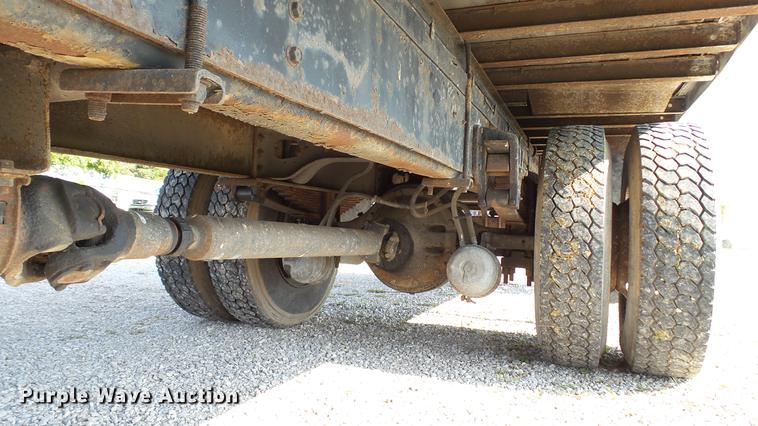 image for item DC2588 1997 International 4700 box truck