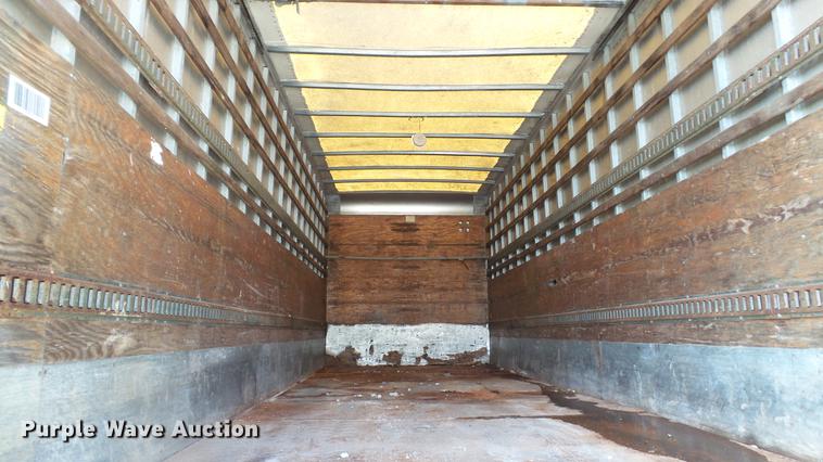 image for item DC2588 1997 International 4700 box truck