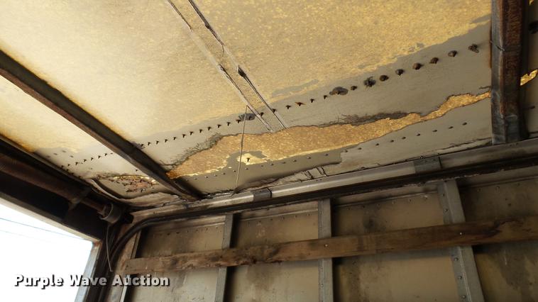 image for item DC2588 1997 International 4700 box truck