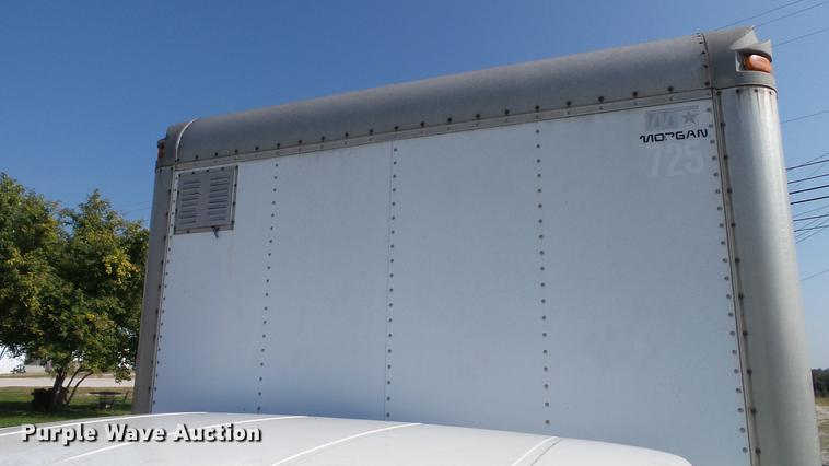 image for item DC2588 1997 International 4700 box truck