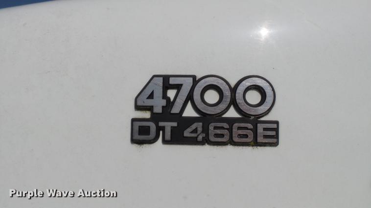 image for item DC2588 1997 International 4700 box truck