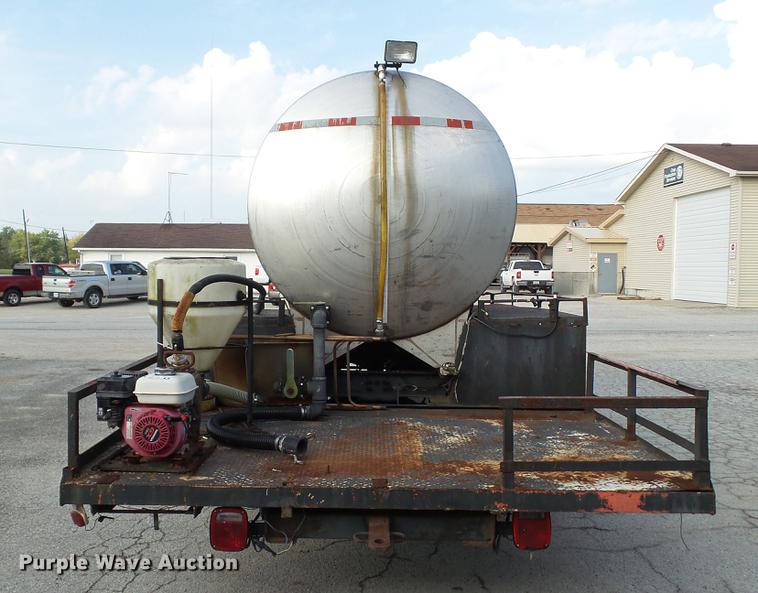 image for item DC2590 1983 Ford LN700 chemical distributor truck