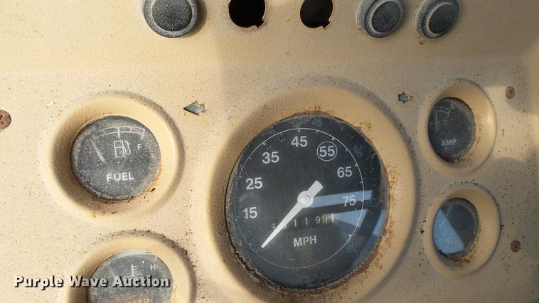 image for item DC2590 1983 Ford LN700 chemical distributor truck