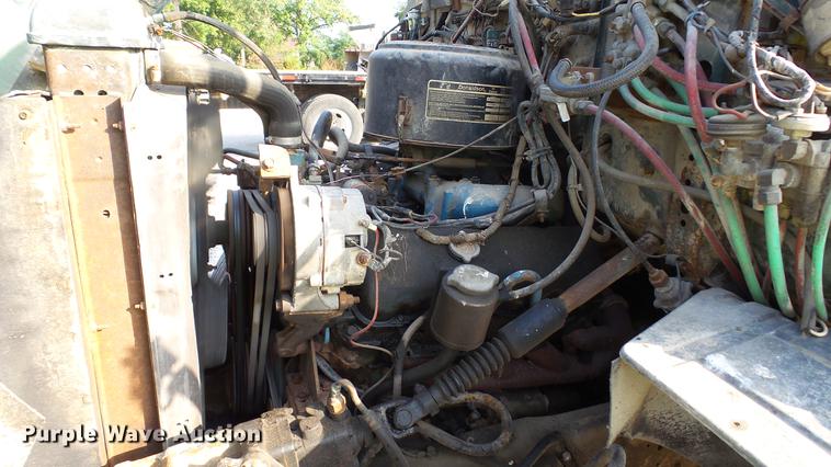 image for item DC2590 1983 Ford LN700 chemical distributor truck