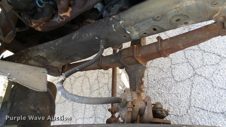 image for item DC2590 1983 Ford LN700 chemical distributor truck