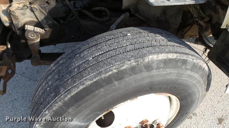 image for item DC2590 1983 Ford LN700 chemical distributor truck