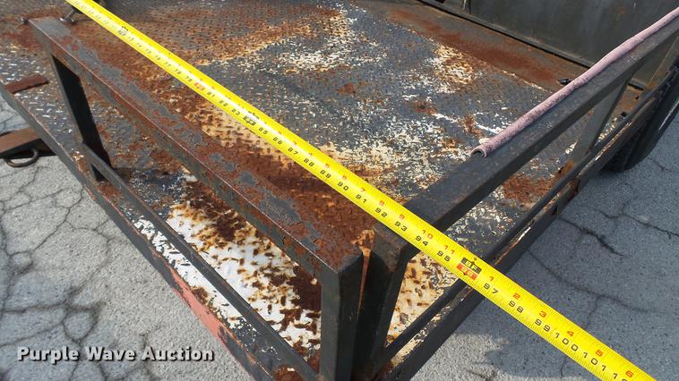 image for item DC2590 1983 Ford LN700 chemical distributor truck