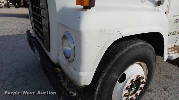 image for item DC2590 1983 Ford LN700 chemical distributor truck