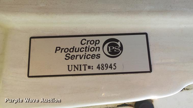 image for item DC2590 1983 Ford LN700 chemical distributor truck