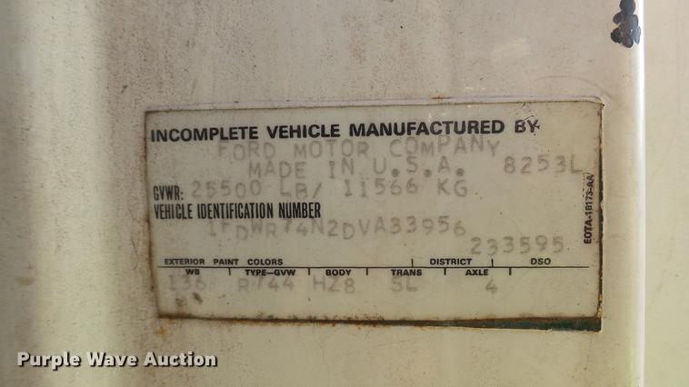 image for item DC2590 1983 Ford LN700 chemical distributor truck