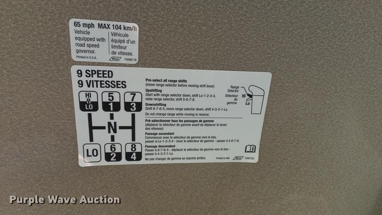 image for item DC2591 2004 GMC C8500 applicator truck