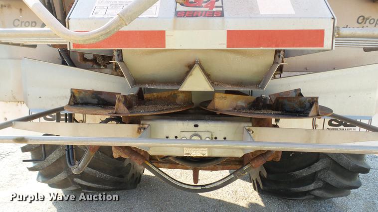 image for item DC2591 2004 GMC C8500 applicator truck