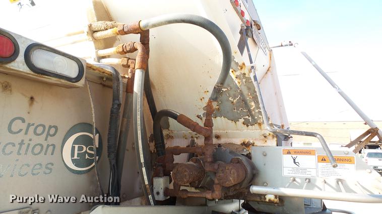 image for item DC2591 2004 GMC C8500 applicator truck