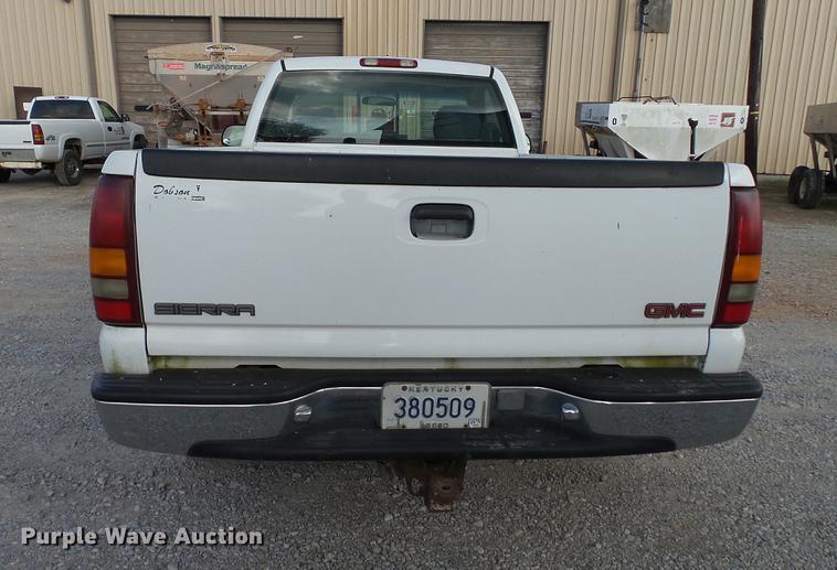 image for item DC2592 2001 GMC Sierra 1500 pickup truck