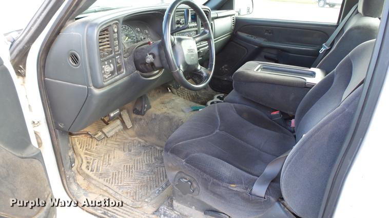 image for item DC2592 2001 GMC Sierra 1500 pickup truck