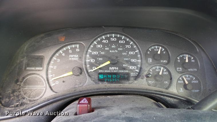 image for item DC2592 2001 GMC Sierra 1500 pickup truck