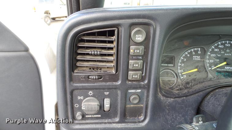 image for item DC2592 2001 GMC Sierra 1500 pickup truck