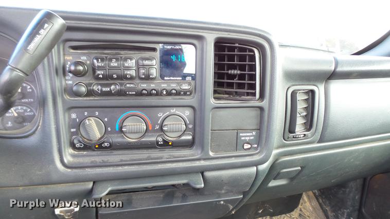 image for item DC2592 2001 GMC Sierra 1500 pickup truck