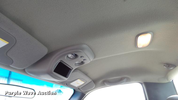 image for item DC2592 2001 GMC Sierra 1500 pickup truck