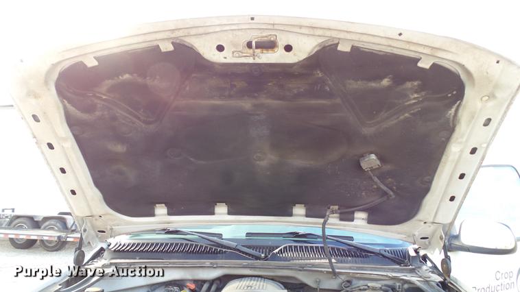 image for item DC2592 2001 GMC Sierra 1500 pickup truck