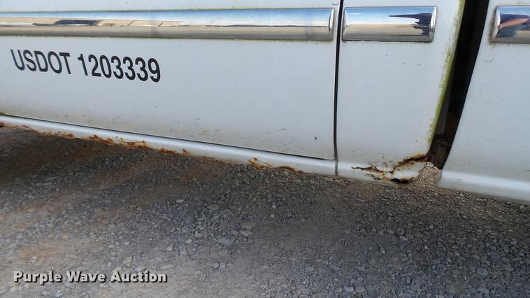 image for item DC2592 2001 GMC Sierra 1500 pickup truck