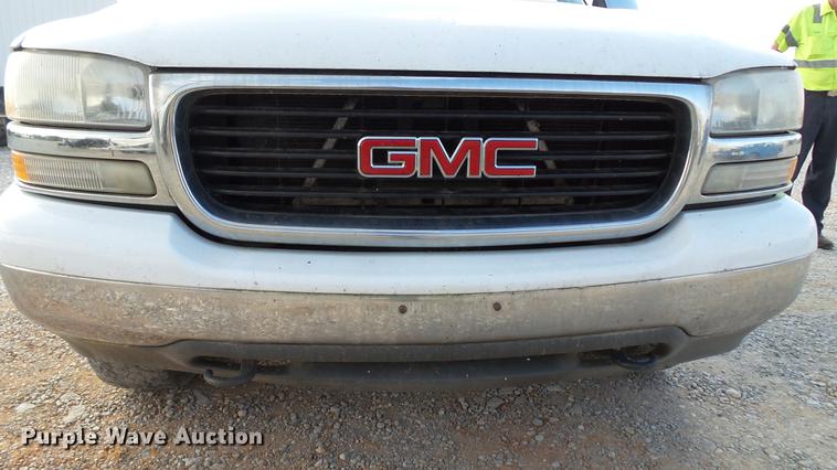 image for item DC2592 2001 GMC Sierra 1500 pickup truck