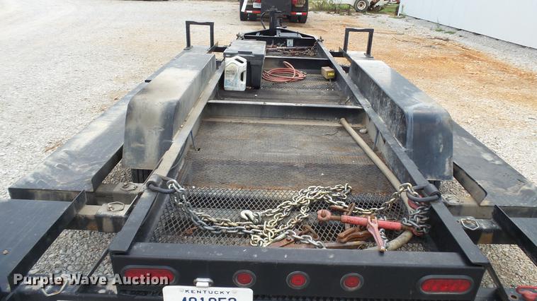 image for item DC2595 2010 Behnke SCST80E sprayer trailer