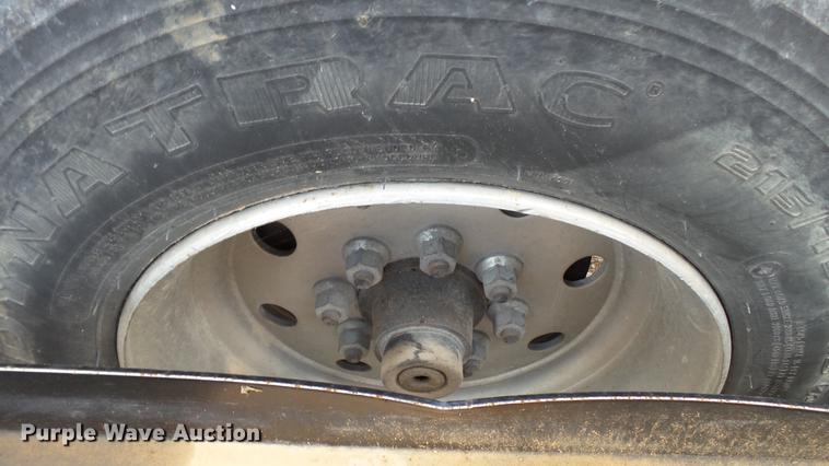 image for item DC2595 2010 Behnke SCST80E sprayer trailer