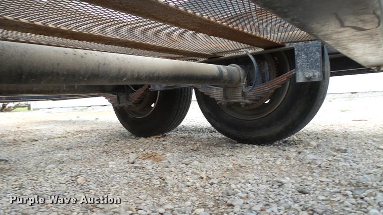 image for item DC2595 2010 Behnke SCST80E sprayer trailer