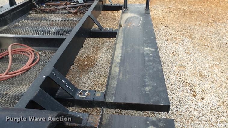 image for item DC2595 2010 Behnke SCST80E sprayer trailer