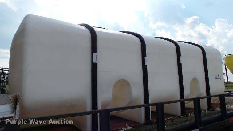 image for item DC2596 Snyder Industries poly tank