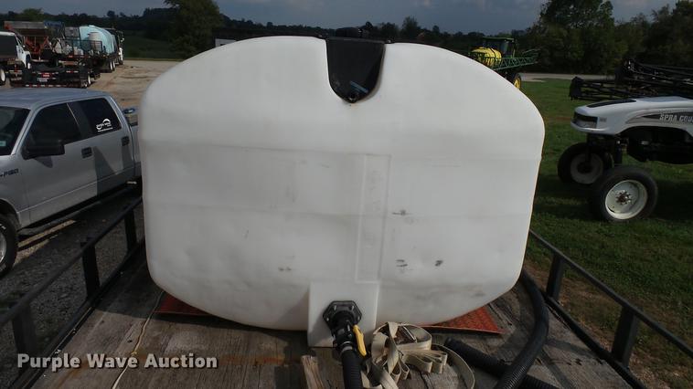 image for item DC2596 Snyder Industries poly tank