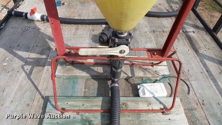 image for item DC2596 Snyder Industries poly tank