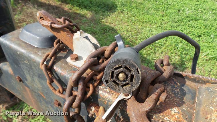 image for item DC2599 1998 Behnke sprayer trailer