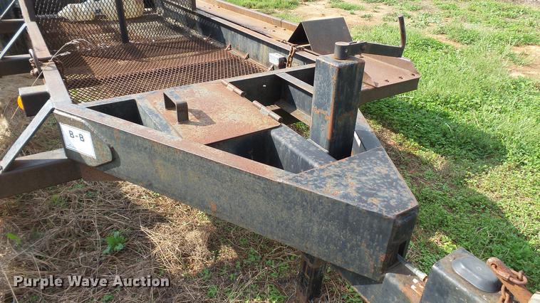 image for item DC2599 1998 Behnke sprayer trailer