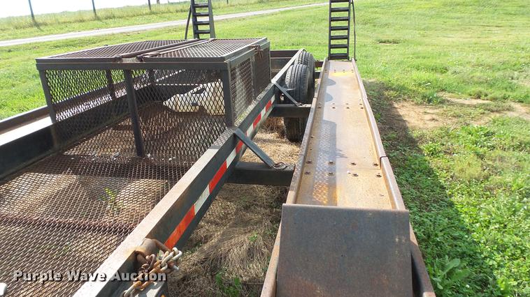 image for item DC2599 1998 Behnke sprayer trailer