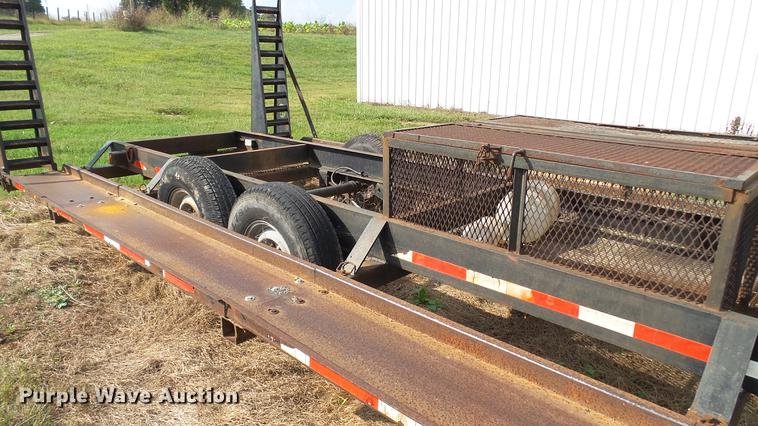 image for item DC2599 1998 Behnke sprayer trailer