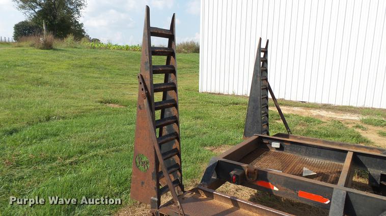 image for item DC2599 1998 Behnke sprayer trailer