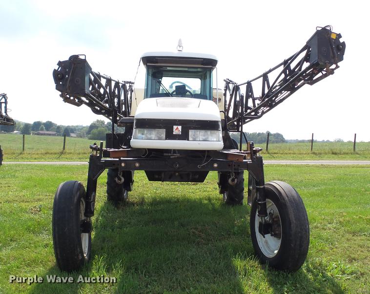 image for item DC2600 2008 SpraCoupe 4455 self-propelled sprayer