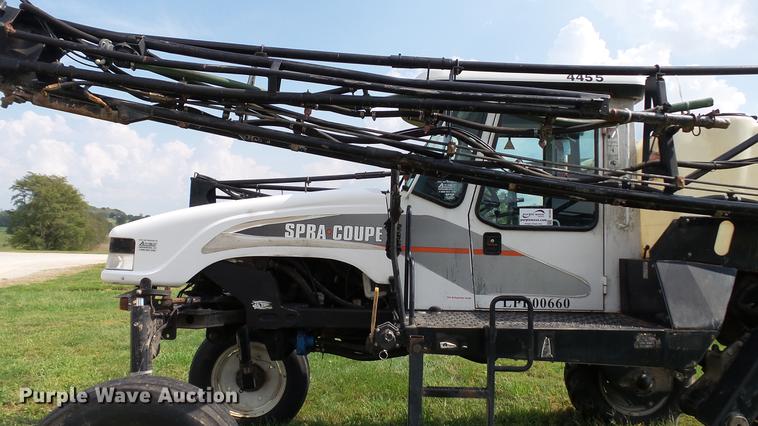 image for item DC2600 2008 SpraCoupe 4455 self-propelled sprayer