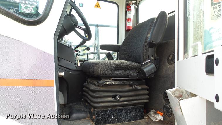 image for item DC2600 2008 SpraCoupe 4455 self-propelled sprayer