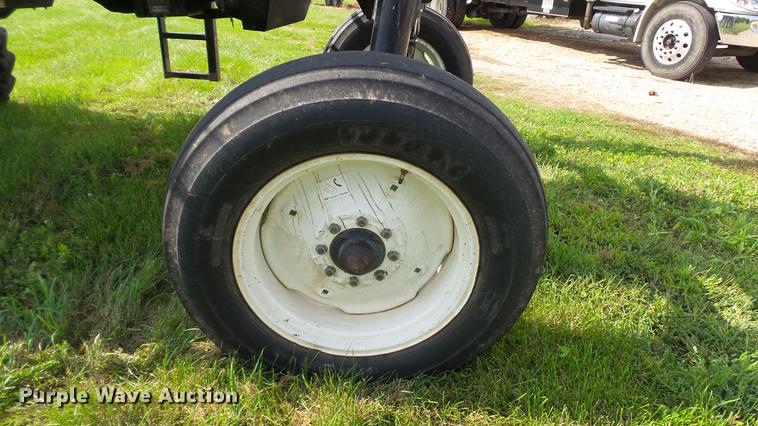 image for item DC2600 2008 SpraCoupe 4455 self-propelled sprayer