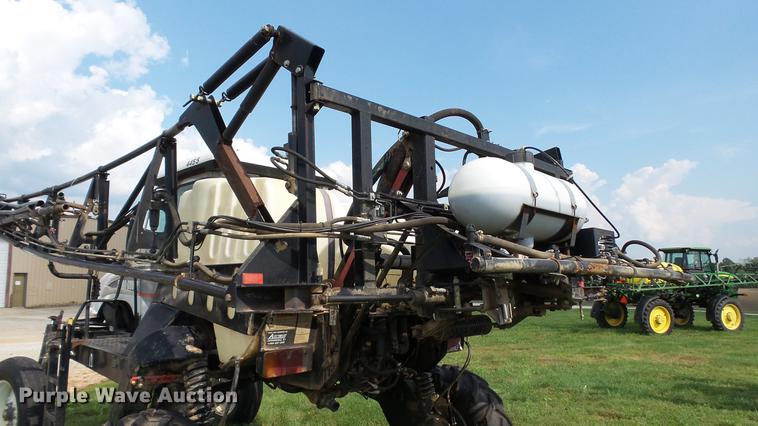 image for item DC2600 2008 SpraCoupe 4455 self-propelled sprayer