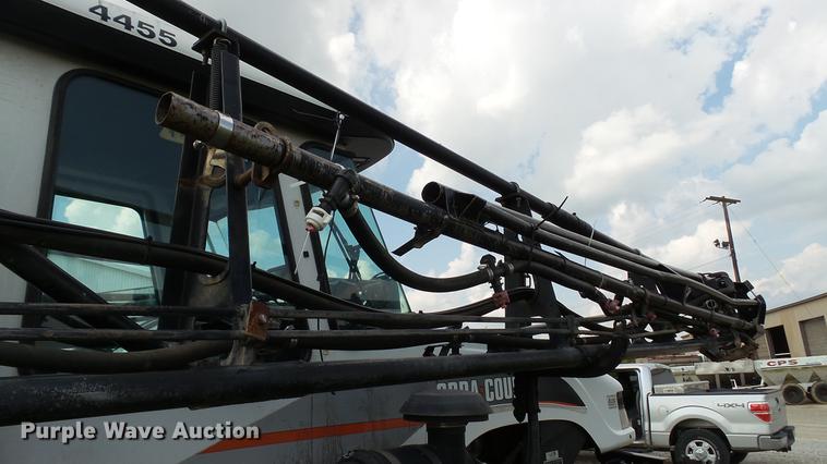 image for item DC2600 2008 SpraCoupe 4455 self-propelled sprayer