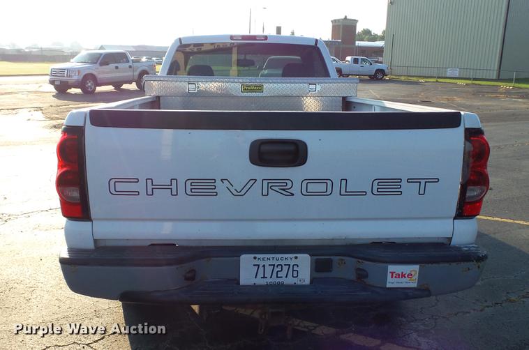 image for item DC2603 2007 Chevrolet Silverado Classic 1500 pickup truck