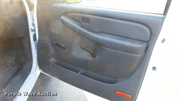 image for item DC2603 2007 Chevrolet Silverado Classic 1500 pickup truck