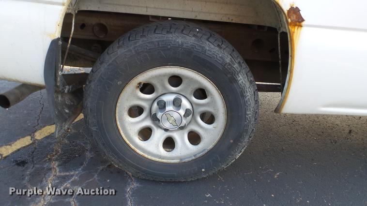 image for item DC2603 2007 Chevrolet Silverado Classic 1500 pickup truck