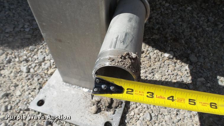 image for item DC2637 (2) stainless steel tanks