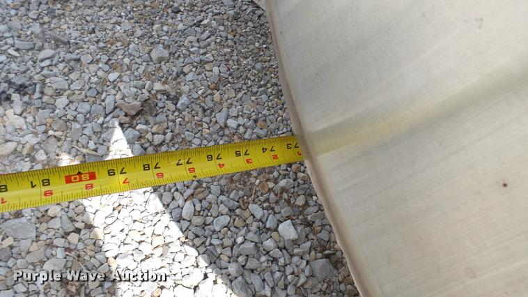 image for item DC2637 (2) stainless steel tanks