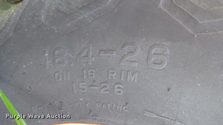 image for item DC2640 Gleaner K2 combine